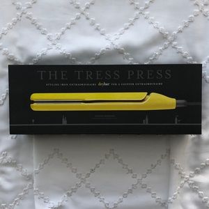 The Tress Press Straightening Iron